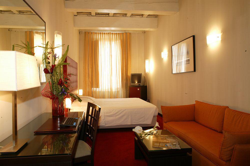 Sina Maria Luigia Hotel Parma Ngoại thất bức ảnh